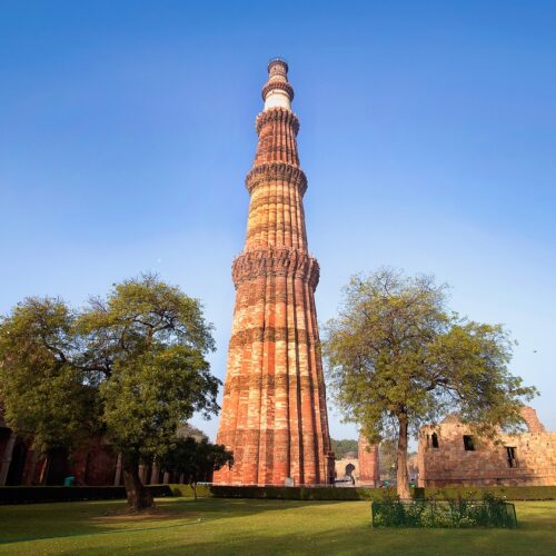 Qutub Minar Historical Places travel Gallery